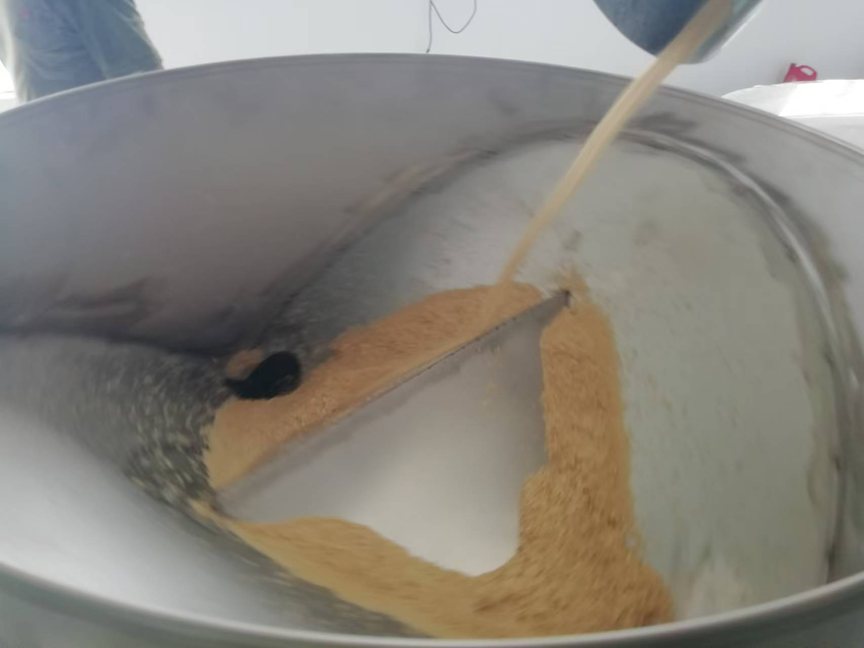 河北省黃驊市石磨面粉機生產線，日處理小麥30噸